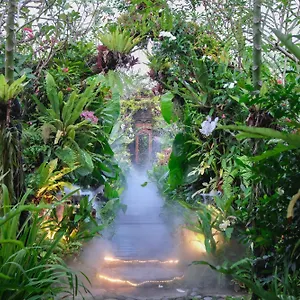**** Holiday park Art Indonesia