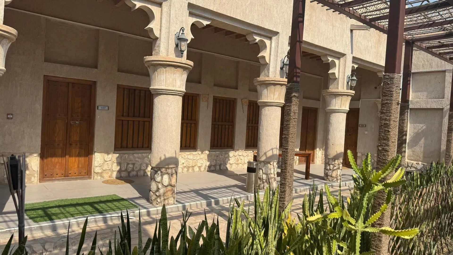 Heritage Home Guest House Dubai 5*,